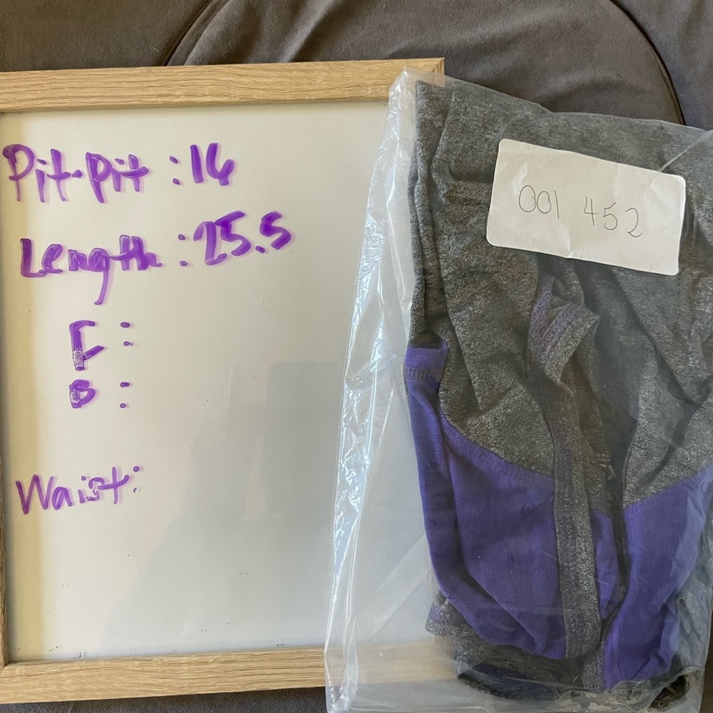 Reebok Women's Grey and Purple Short Sleeve Athletic Tee - Picture 5 of 5
